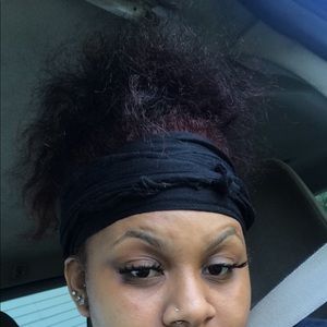 Meet your Posher, Yas